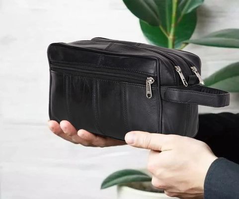 Toiletry ικανότητας ξανθού γερμανικού ζύού η ανθεκτική τσάντα που κρεμά την εξάρτηση Dopp για τα άτομα ποτίζει την ανθεκτική τσάντα ξυρίσματος για το ταξίδι