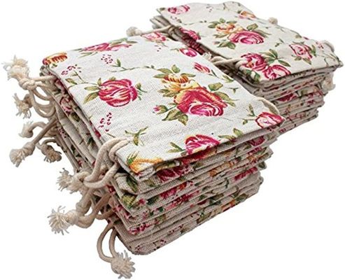Burlap τσαντών Drawstring η σακούλα λουλουδιών τοποθετεί τις σακούλες κοσμήματος τσαντών δώρων για τη δεξίωση γάμου τεχνών DIY σε σάκκο, ίντσες 5X7