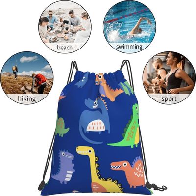 Οι τσάντες Drawstring σακιδίων πλάτης Drawstring για τις τσάντες σειράς χορού γυμναστικής Teens αγοριών κοριτσιών παιδιών συσσωρεύουν τους αδιάβροχους δεινοσαύρους